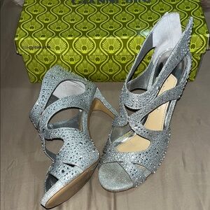 Gianni Bini Silver Heels with Metallic Finish and Cut-Out Design